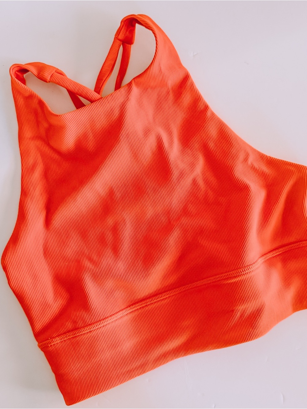 Lululemon Energy Bra High Neck Long Line
in Carnation Red. Size 4